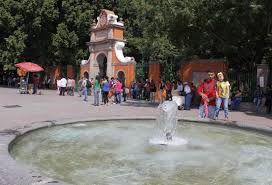 Buscan sacar a ambulantes, prostitutas y... - Reporte Querétaro | Facebook
