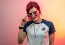 Rubí Red, a woman from Mazatlan who puts a punch in visual art