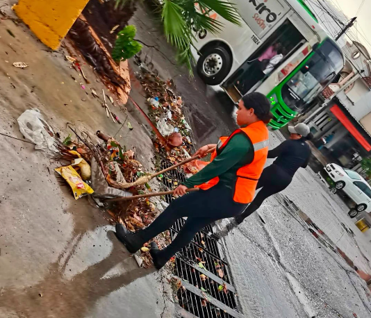 The floods in Sinaloa continue unabated, and cities like Mazatlán are underwater thanks to the Mexican Monsoon.